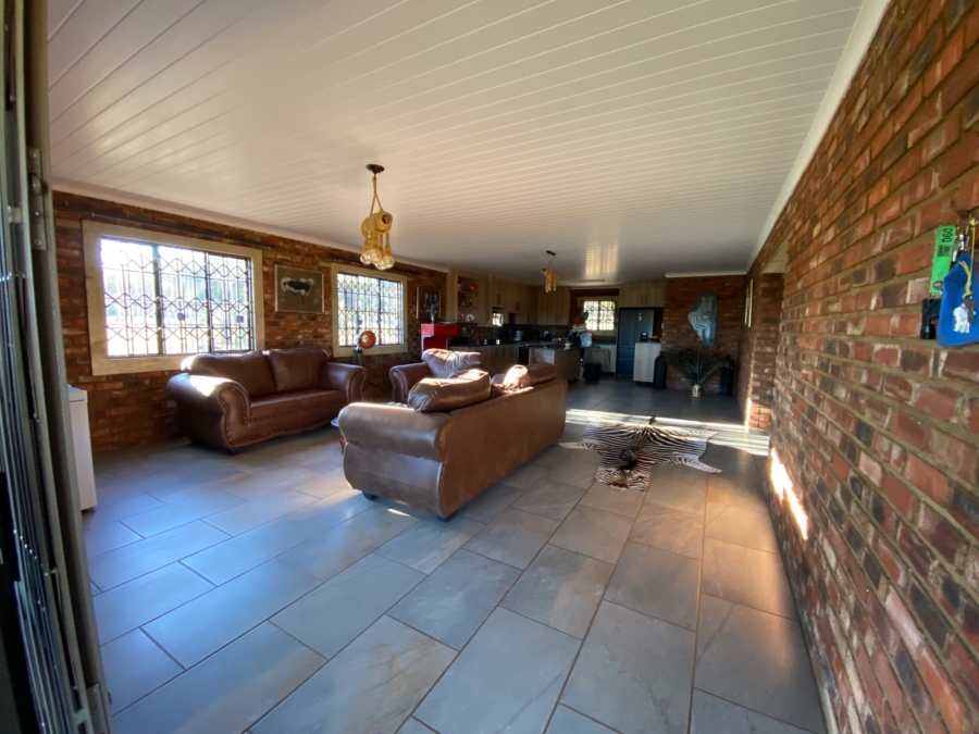 5 Bedroom Property for Sale in Koster North West